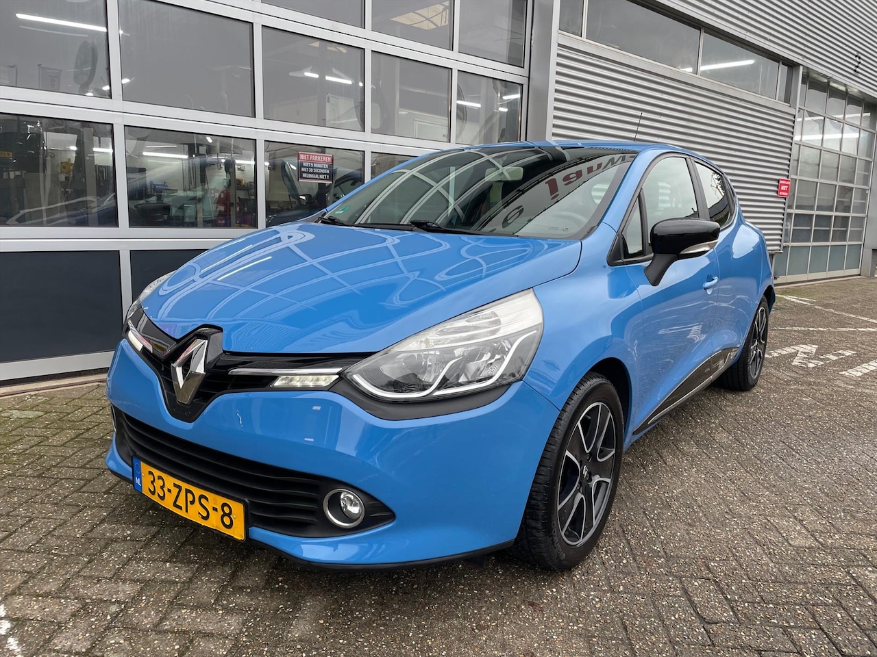 Renault Clio - 0.9 TCe 90pk Sportief Zuinig Airco Cruise Navi - AutoWereld.nl