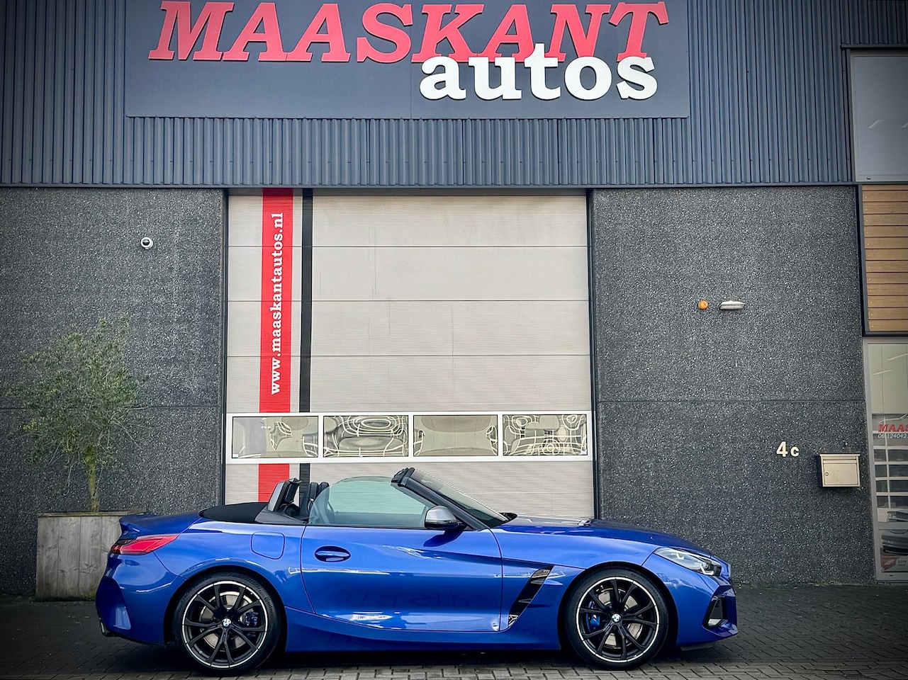 BMW Z4 Roadster - (g29) M40i / M-sport / Hud / Harman Kardon / Memory seats / Portimao Blau / 1ST OWNER! - AutoWereld.nl