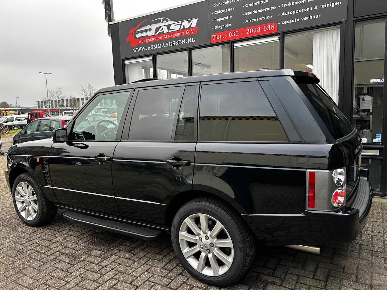 Land Rover Range Rover - 4.2 V8 Supercharged 4.2 V8 Supercharged - AutoWereld.nl