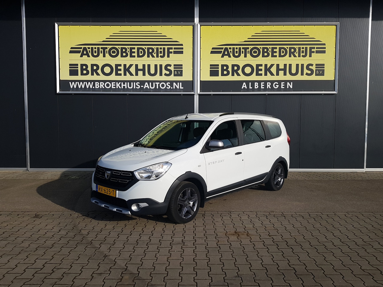 Dacia Lodgy - 1.2 TCe Série Limitée Stepway 5p. 1.2 TCe Série Limitée Stepway 5p. - AutoWereld.nl
