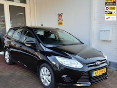 Ford Focus Wagon - 1.6 EcoBoost *NWE DISTR.RIEM / AIRCO / NAVI /TREKHAAK