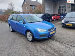 Ford Focus Wagon - 1.6-16V Titanium