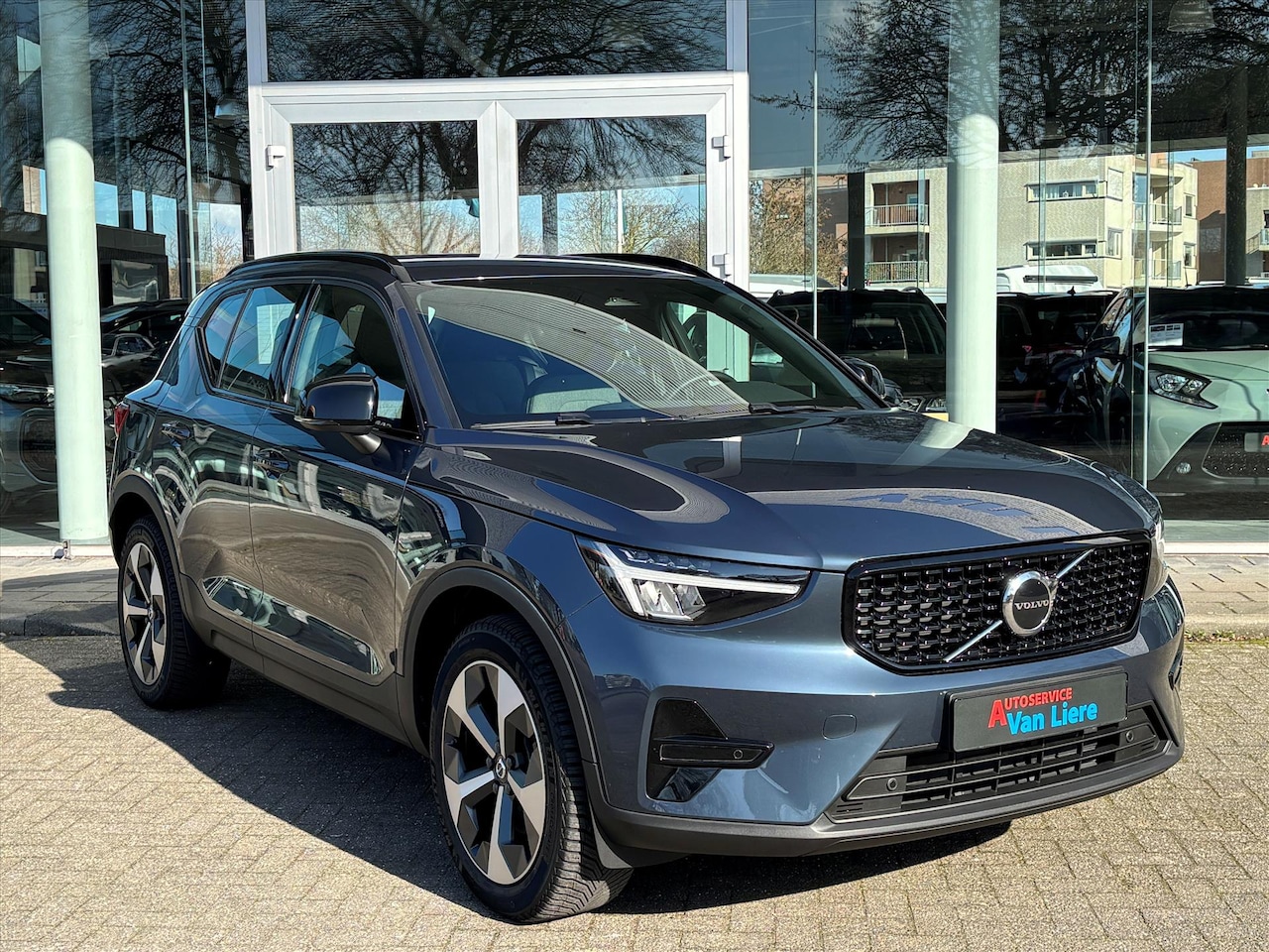 Volvo XC40 - B4 197pk Mild Hybrid Aut Plus Dark| 1e Eigenaar|NL auto| Rijklaarprijs incl garantie - AutoWereld.nl