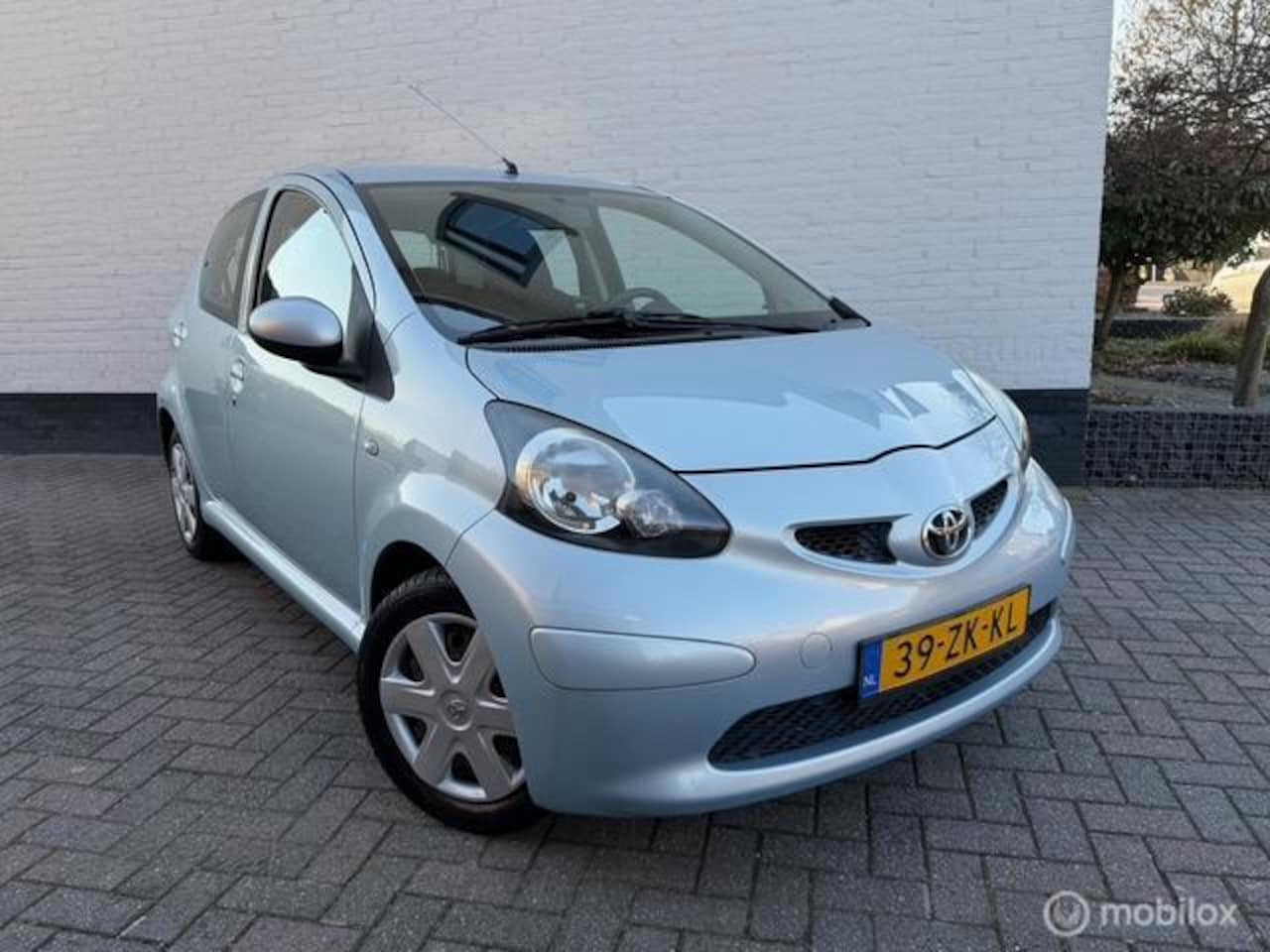 Toyota Aygo - 1.0-12V 5 drs Airco Centrale vergr Elek ramen!! - AutoWereld.nl