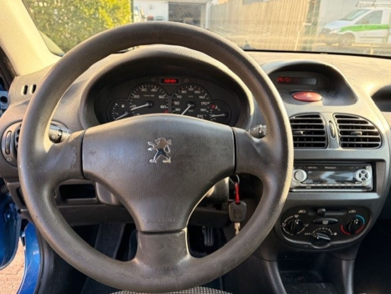 Peugeot 206 - 1.4 XR Challenge APK Gek. 02-2027 - AutoWereld.nl