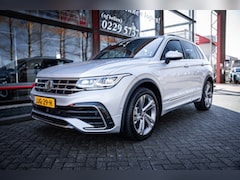 Volkswagen Tiguan - 1.4 TSI eHybrid R-Line Business+ | LED | App-Connect | Parkeer Camera | DAB+ | Connect Plu