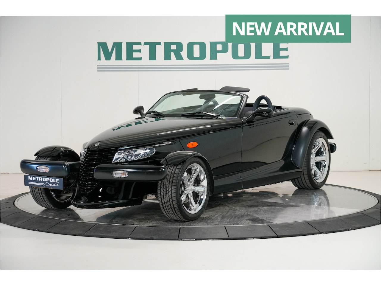 Plymouth Prowler - Cabriolet + aanhanger M1116 - AutoWereld.nl