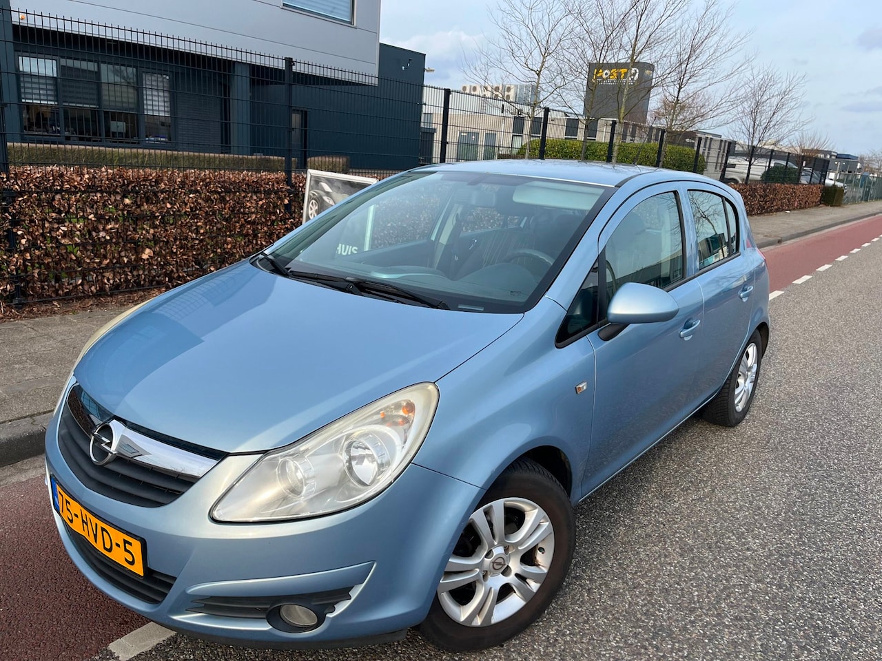 Opel Corsa - 1.4-16V Enjoy Airco Cruisecontrol - AutoWereld.nl