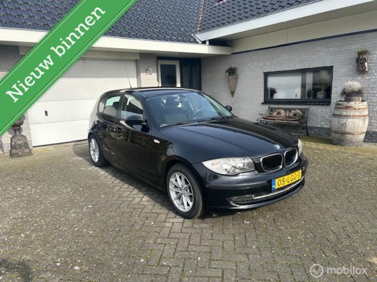 BMW 1-serie - 116i Executive Airco trekhaak Nieuwe APK! - AutoWereld.nl