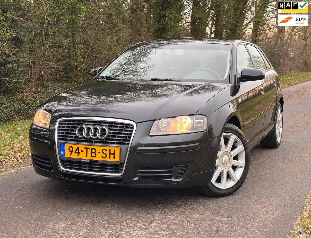 Audi A3 Sportback - 2.0 FSI Attraction | Cruise + Airco | - AutoWereld.nl