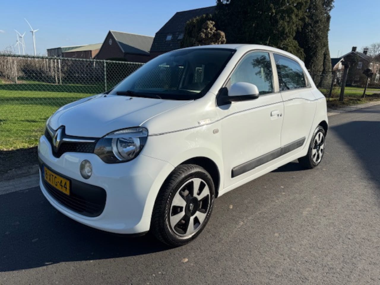 Renault Twingo - 1.0 SCe AIRCO / CRUISE / APK 12/2026 / 5 DEURS - AutoWereld.nl