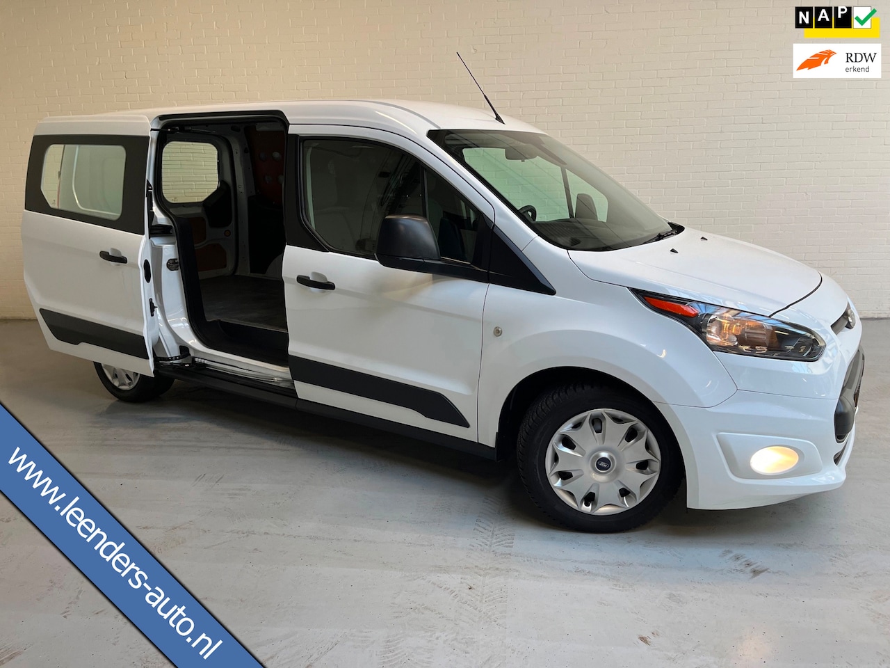 Ford Transit Connect - L2H1 1.5 TDCI 100pk euro6 3Persoons Trend, Airco, Camera, navigatie, 1ste eigenaar, RIJKLA - AutoWereld.nl