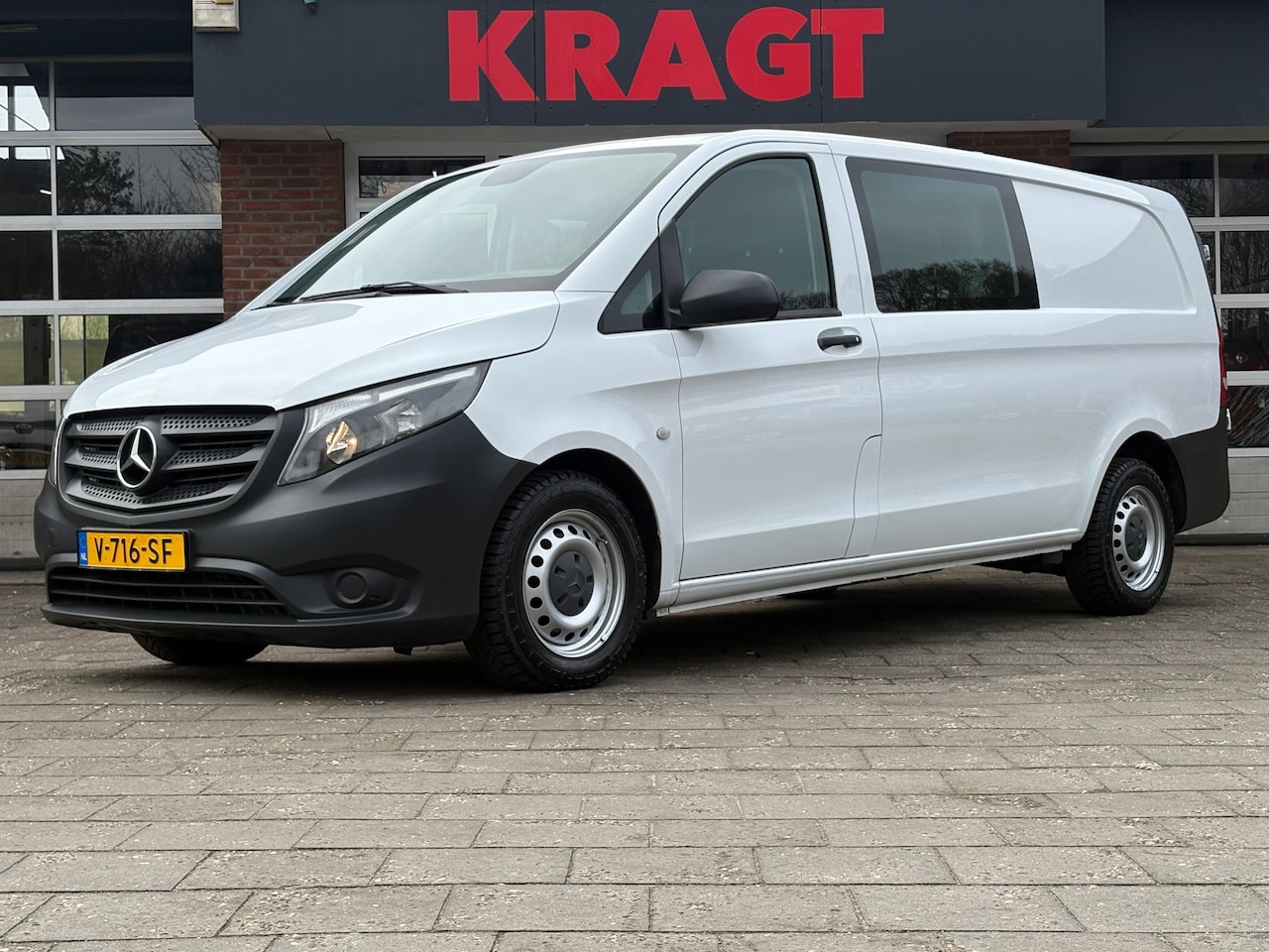 Mercedes-Benz Vito - 114 CDI Extra Lang DC Comfort|NAP|EURO6|DUBBELCABINE|airco|cruise|navi|bluetooth|trekhaak| - AutoWereld.nl