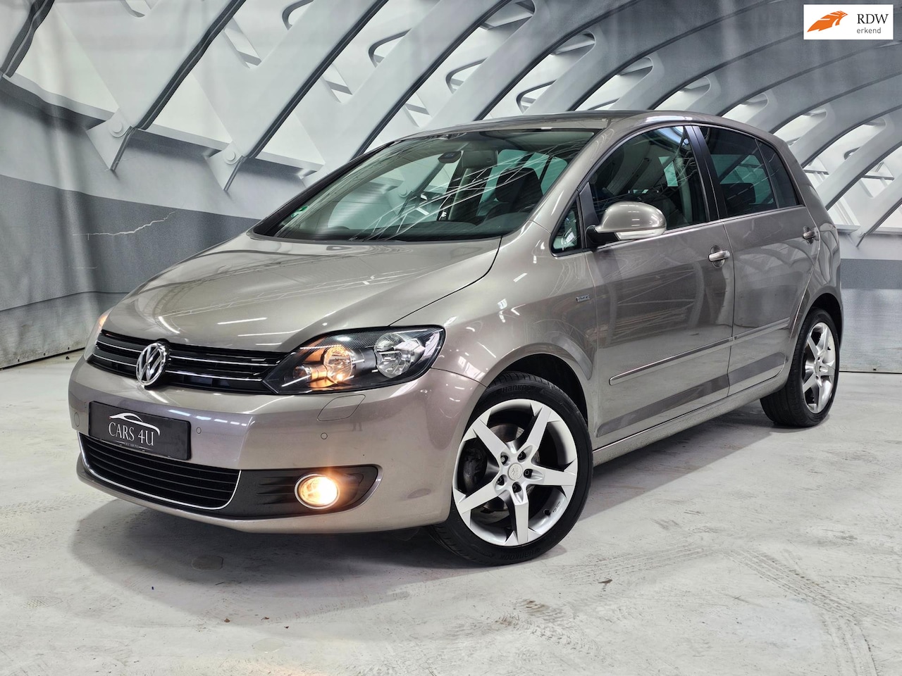 Volkswagen Golf Plus - 1.6 TDI Trendline BlueMotion 1.6 TDI Trendline BlueMotion - AutoWereld.nl