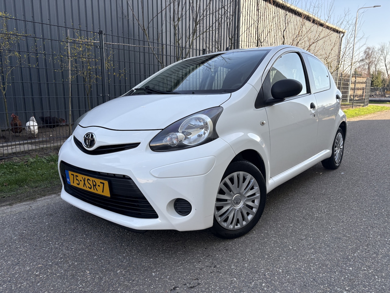 Toyota Aygo - 1.0 VVT-i Access / 5-DEURS / 113dkm! NAP! - AutoWereld.nl