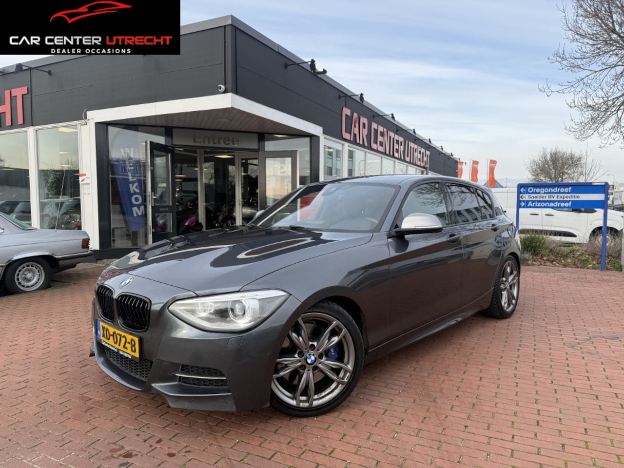BMW 1-serie - M135i Executive navi airco automaat 320pk - AutoWereld.nl