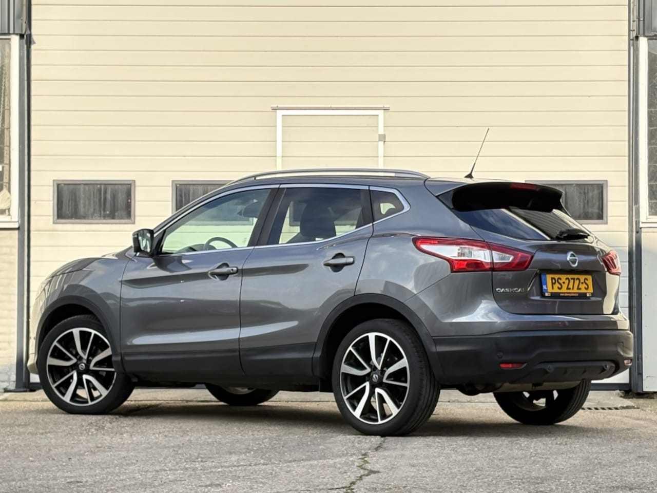 Nissan Qashqai - 1.2 Tekna Navi | Leder | Panorama | 360 camera | Winterpakket - AutoWereld.nl