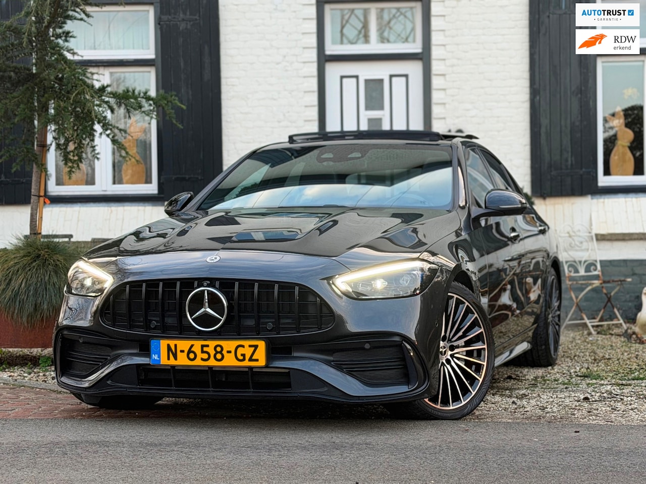 Mercedes-Benz C-klasse - 200 Launch Edition AMG Line|Pano|Burm|Sfeer| - AutoWereld.nl