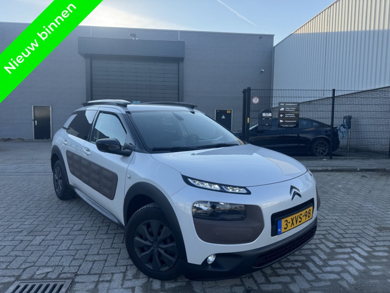 Citroën C4 Cactus - 1.6 HDI Camera|Clima|Sensor|Cruise 2014 - AutoWereld.nl