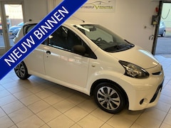 Toyota Aygo - 1.0 VVT-i Comfort | 5-deurs | Airco | Nieuwe koppeling