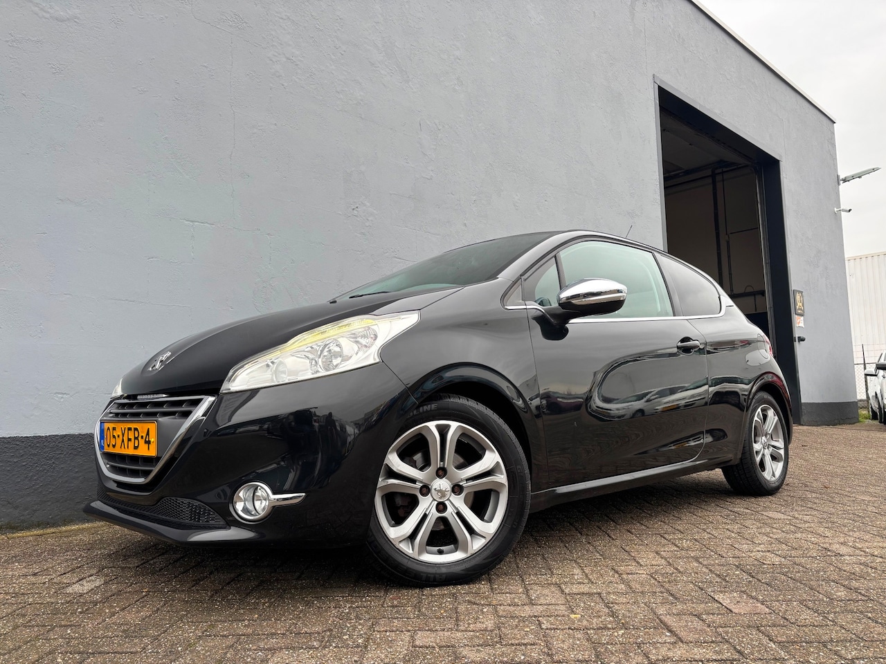 Peugeot 208 - 1.6 VTi Allure - Cruise Control - AutoWereld.nl