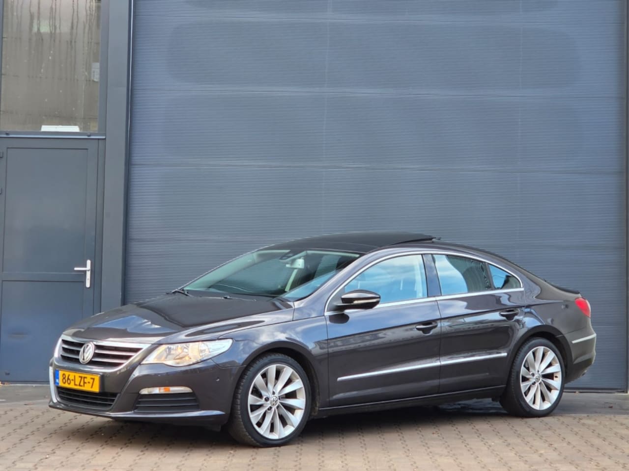 Volkswagen Passat CC - 2.0 TSI Bomvol Optie's 200pk's !! panodak !! - AutoWereld.nl