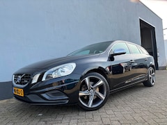 Volvo V60 - 1.6 T3 R-Design - Dealer Onderhouden