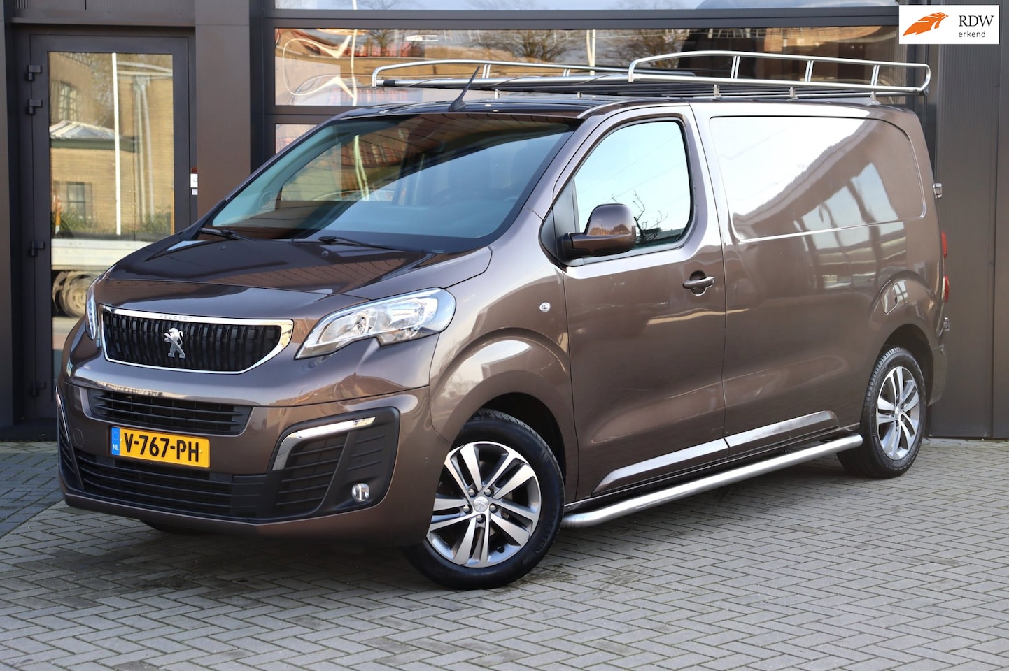 Peugeot Expert - 231L 2.0 BlueHDI 120 Premium Pack | NAP | Cruise | Apple Carplay | Navi | 360 Camera | Tre - AutoWereld.nl