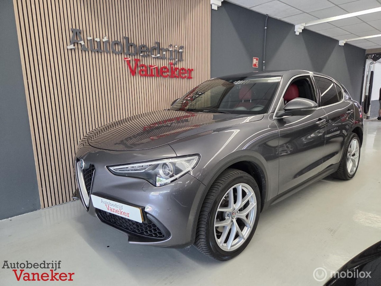 Alfa Romeo Stelvio - Q4 280PK Veloce|BTW auto|ACC|VOL|Trekhaak - AutoWereld.nl