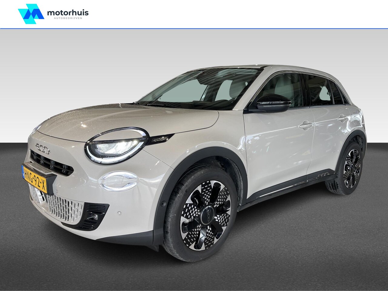 Fiat 600 - 1.2 Hybrid Turbo Charged 100pk Aut La Prima | Automaat | Adaptief Cruise Control | Navi | - AutoWereld.nl