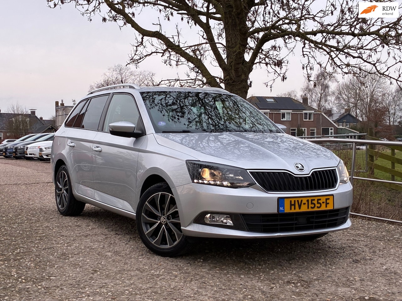 Skoda Fabia Combi - 1.2 TSI Edition | Cruise + Airco + Carplay Nu € 7.450,-!!! - AutoWereld.nl