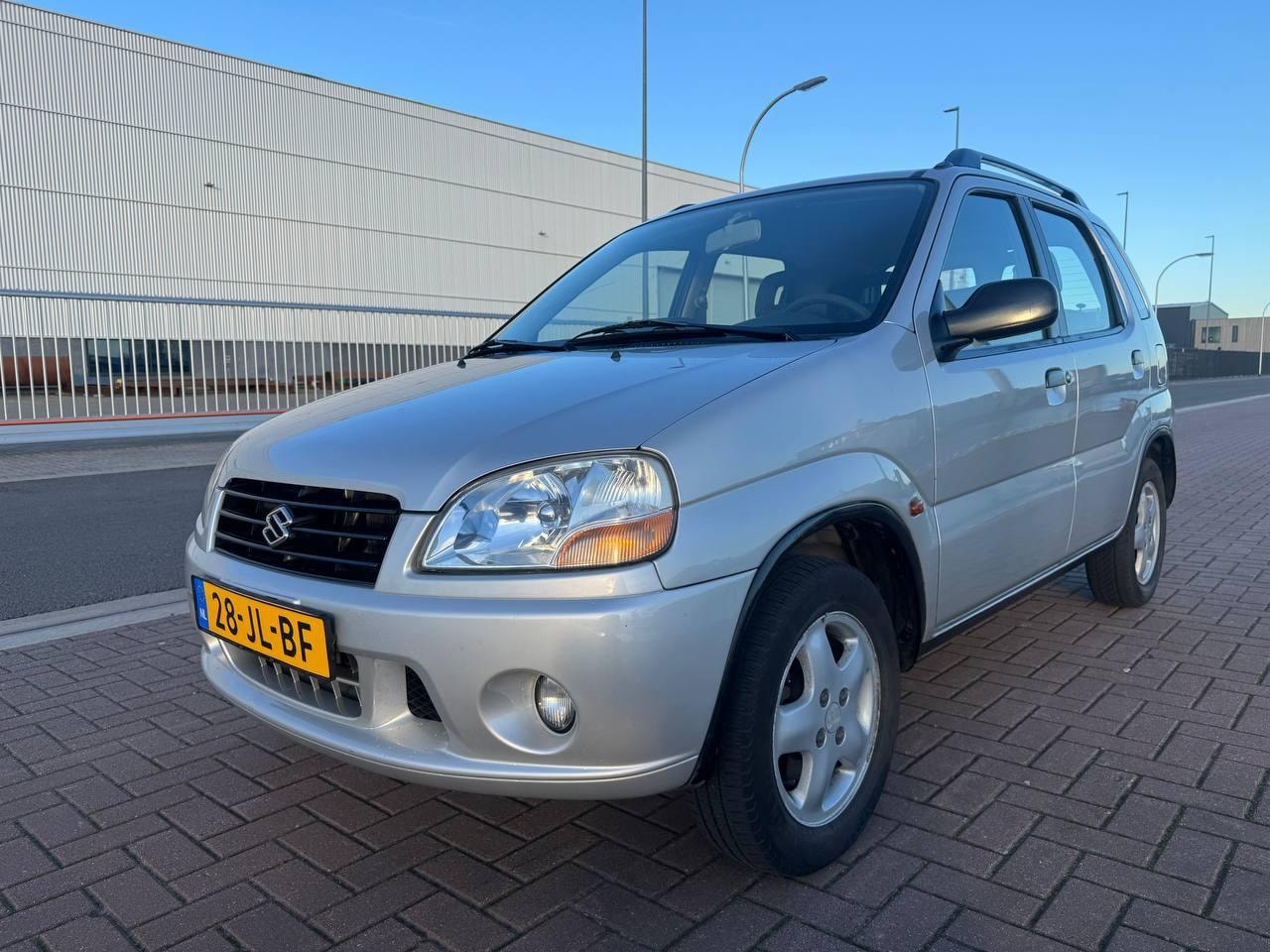 Suzuki Ignis - 1.3-16V GS /St.bkr/Hoge instap/Nieuwe APK - AutoWereld.nl