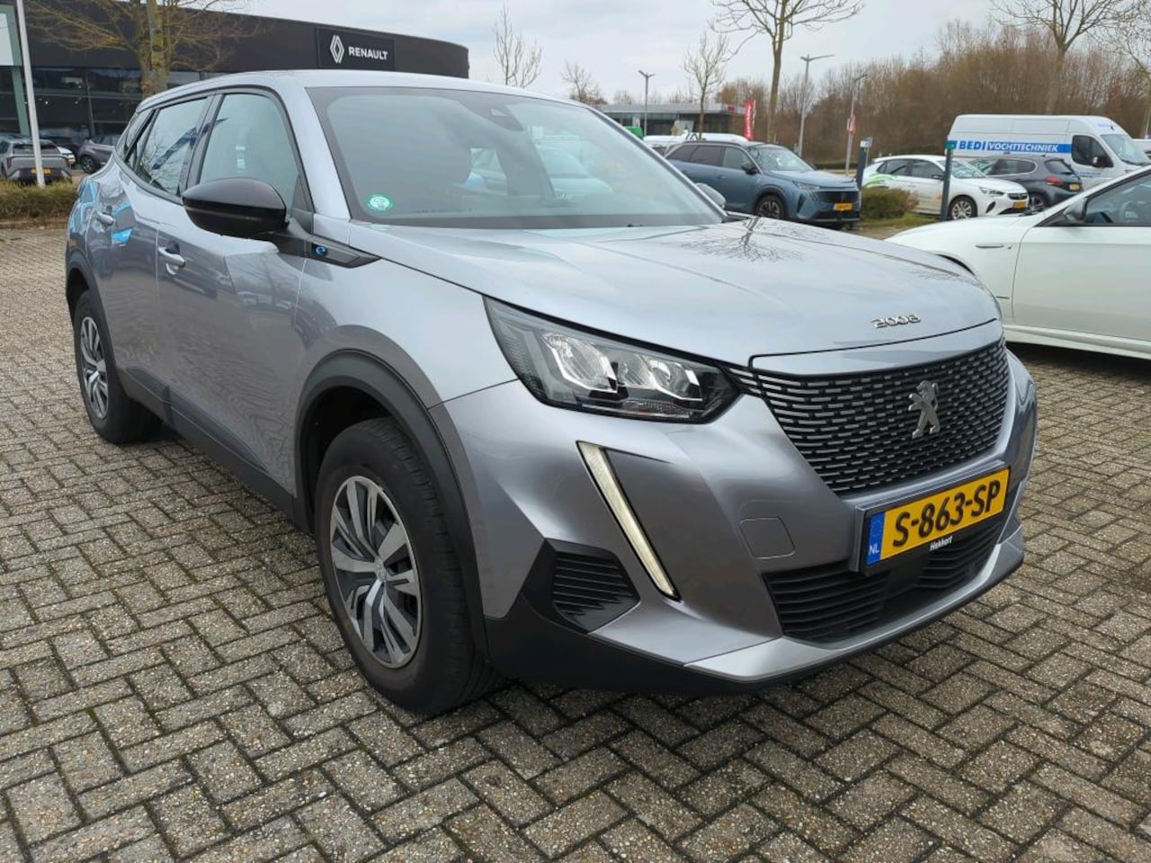 Peugeot e-2008 - EV Active Pack 50 kWh 3 Fase 11kW - AutoWereld.nl