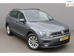 Volkswagen Tiguan - Massage|Parkeerhulp|Camera|Trekhaak|Luxe|