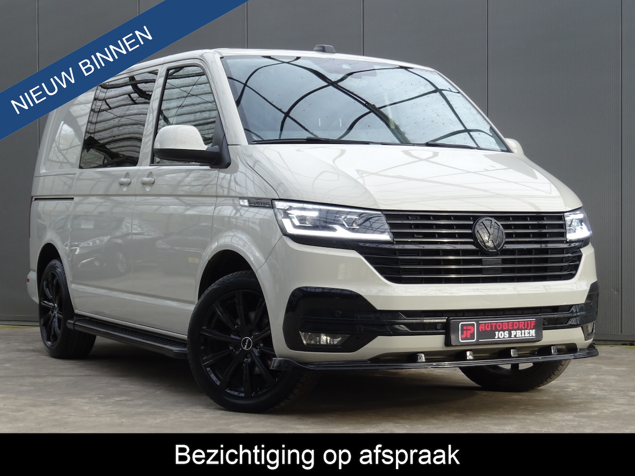 Volkswagen Transporter - 2.0 TDI L1H1 28 Bulli * CAMPER OMBOUWEN * 75 EDITION  !! - AutoWereld.nl