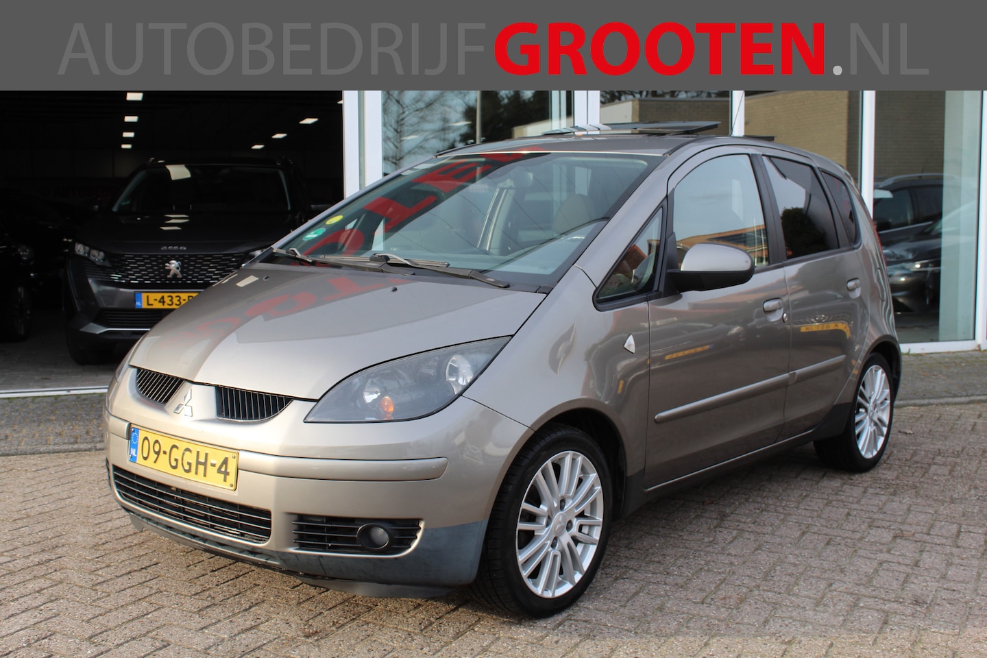 Mitsubishi Colt - 1.5 Sky//Panoramadak//Airco//5Drs!! - AutoWereld.nl