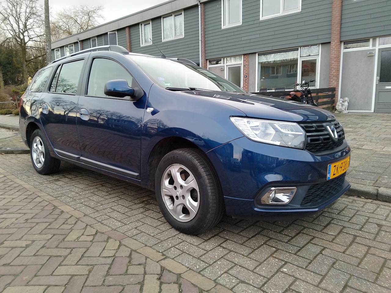 Dacia Logan MCV - 0.9 TCe Bi-Fuel Laureate 100% dealer onderhouden Navi Camera PDC LMV RIJKLAAR - AutoWereld.nl
