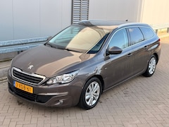 Peugeot 308 SW - 1.2 e-THP Blue Lease Executive