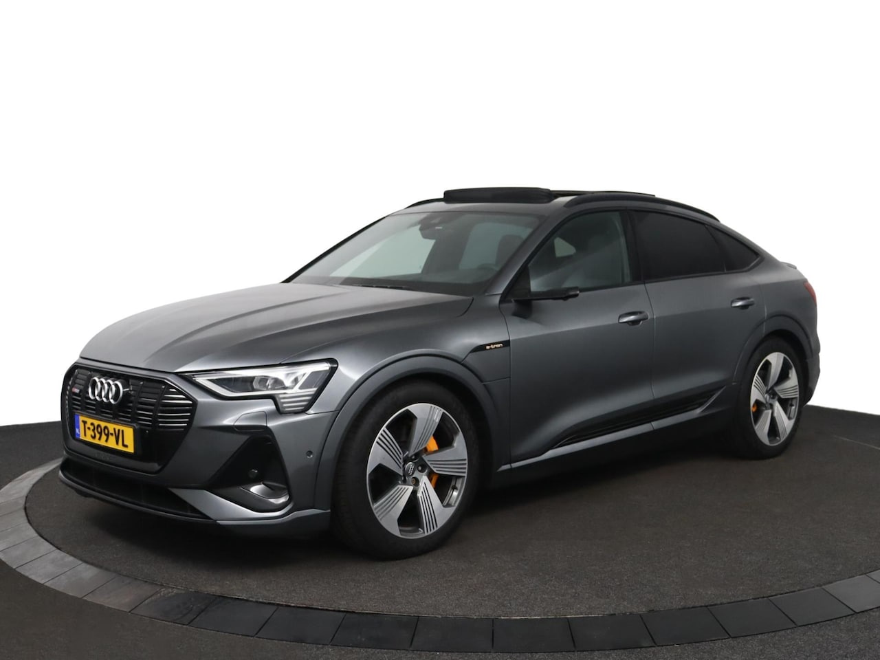 Audi e-tron Sportback - 55 quattro edition 95 kWh | Pano | DOH | BTW | Leder | SOH 91& | Trekhaak - AutoWereld.nl