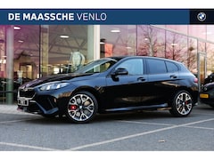 BMW 1-serie - 120 High Executive M Sport Automaat / Sportstoelen / Head-Up / Parking Assistant Plus / M