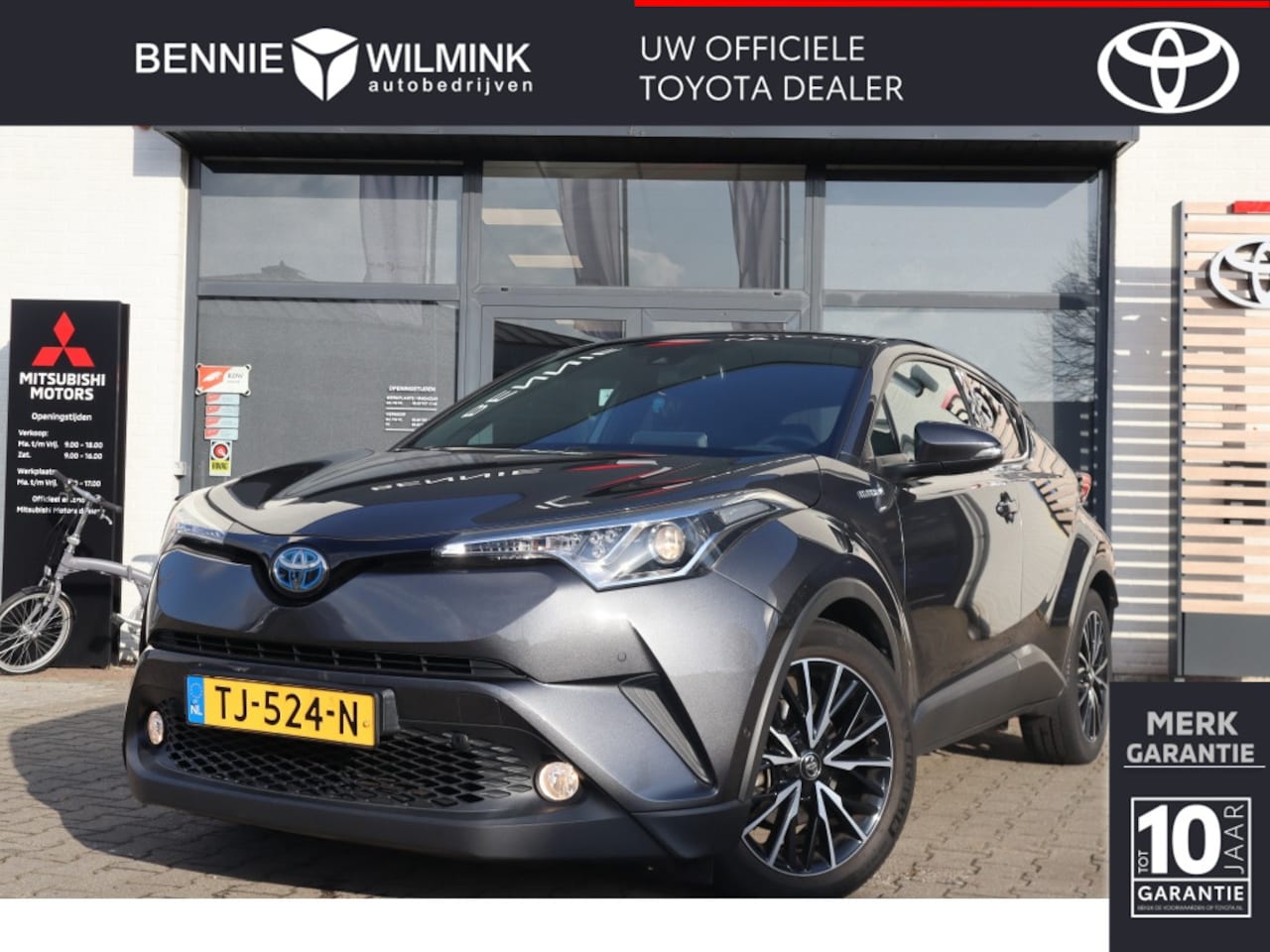 Toyota C-HR - 1.8 Hybrid Dynamic Blindspot | Trekhaak | JBL | Parkeersensoren - AutoWereld.nl