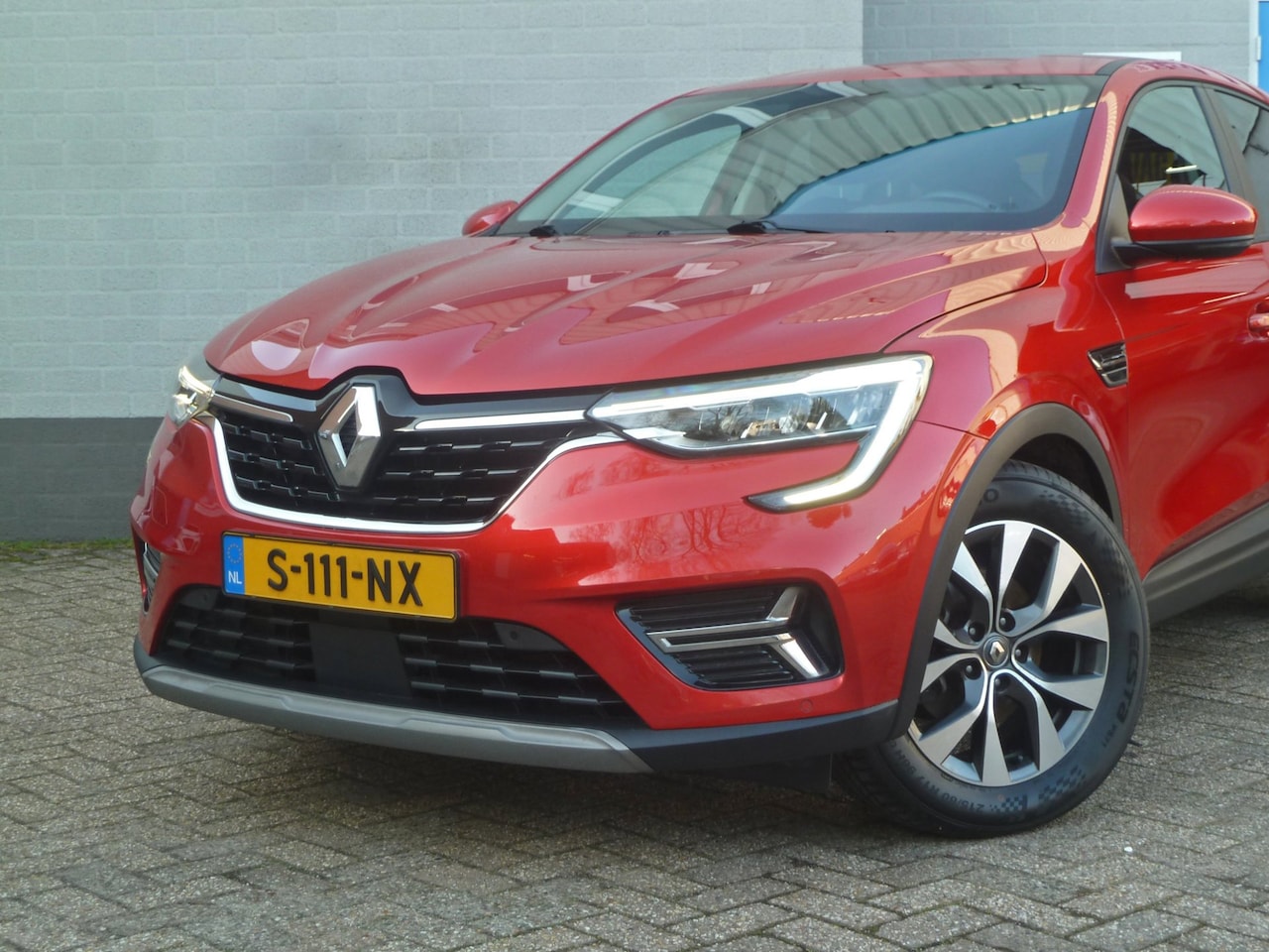 Renault Arkana - 1.6 E-Tech hybrid 145 techno|Navi|Camera|Keyless-Entry/Go|Dealer onderhouden - AutoWereld.nl