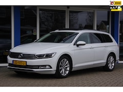Volkswagen Passat Variant - 1.5 TSI Highline DSG Carplay Trekhaak Panoramadak