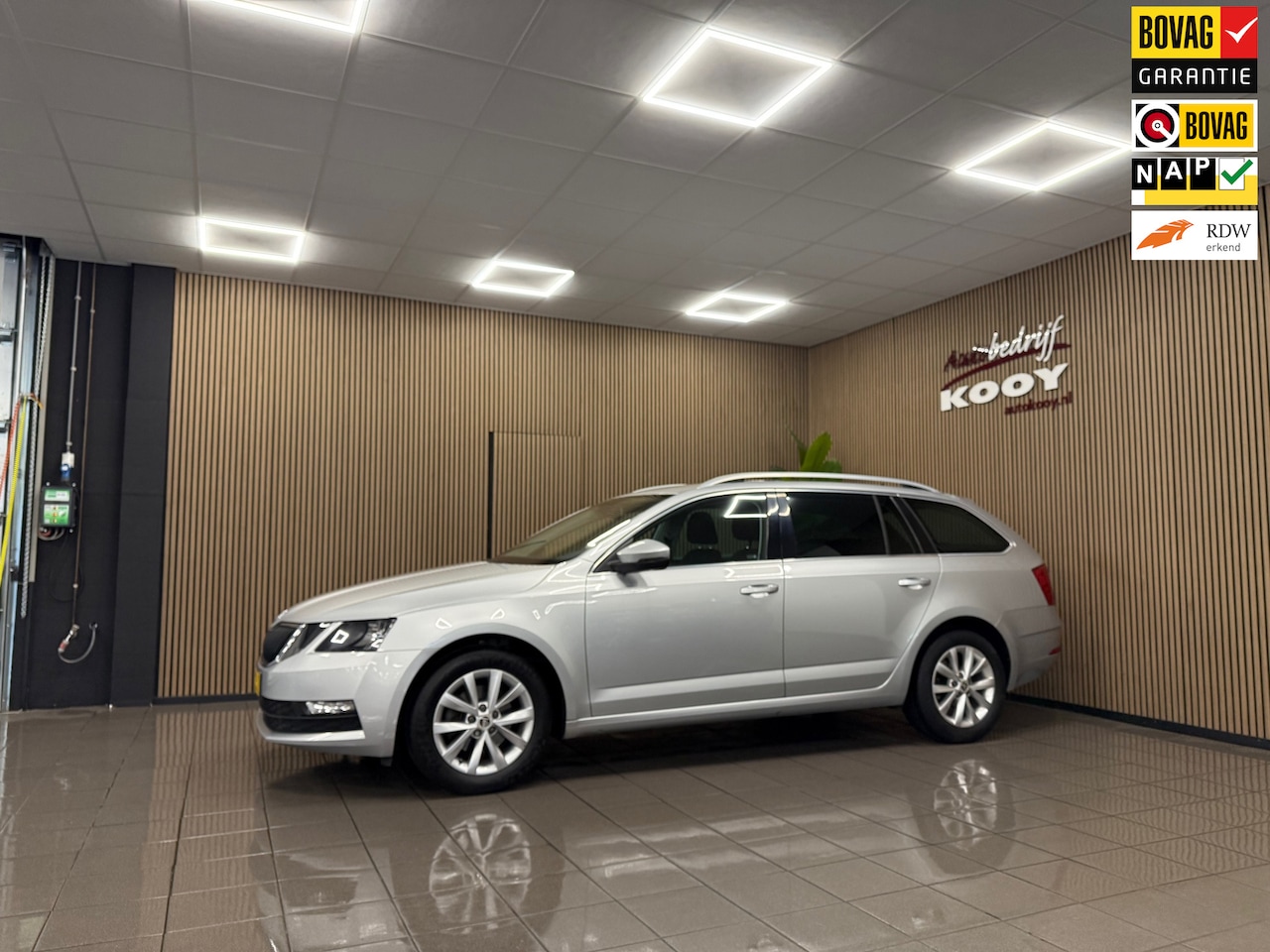 Skoda Octavia Combi - 1.0 TSI Greentech Ambition Business * Dealer onderhouden / Carplay / Navigatie / NL Auto * - AutoWereld.nl