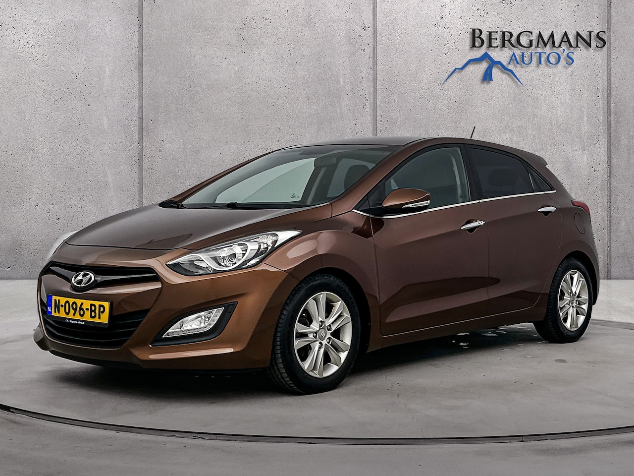 Hyundai i30 - 1.6 GDI i-Vision // CAMERA // KEYLESS // CRUISE - AutoWereld.nl