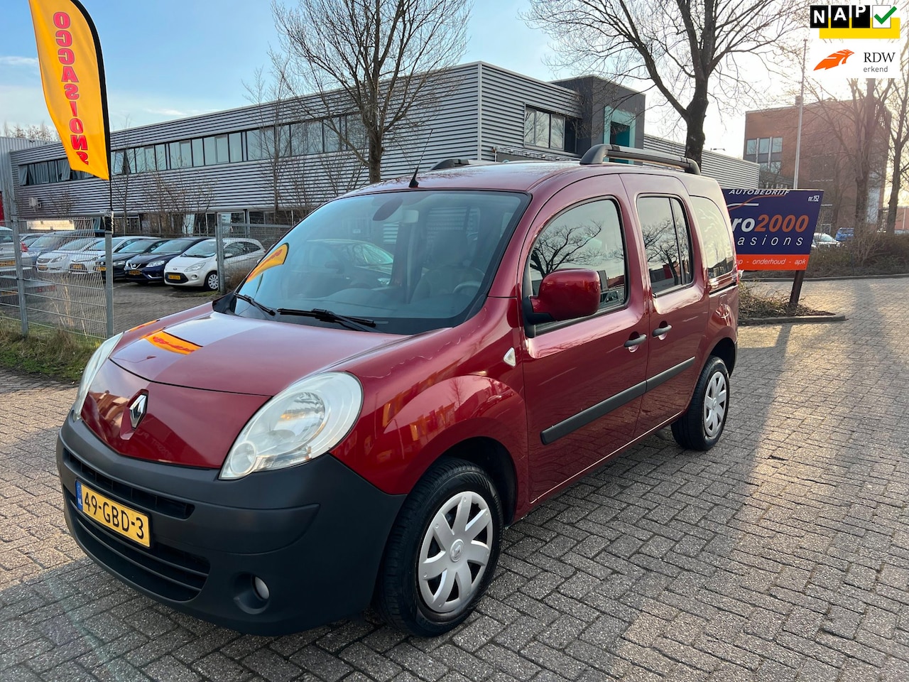 Renault Kangoo Family - 1.6-16V Expression - AIRCO - INVALIDE ! - AutoWereld.nl