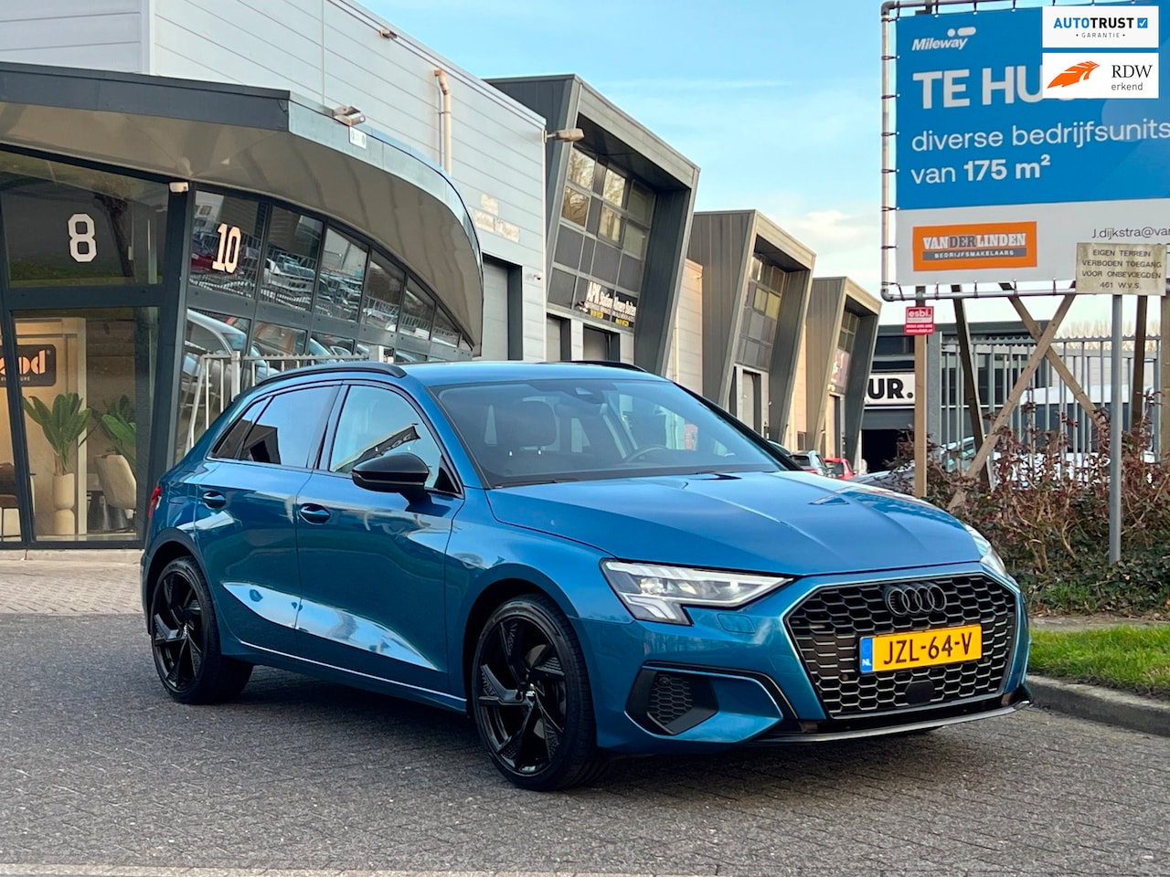 Audi A3 Sportback - 30 TFSI DSG-7 Business edition LED NAVI - AutoWereld.nl