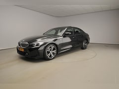 BMW 3-serie - Sedan 318i | M-Sportpakket | LED | Navigatie | Schuifdak | Trekhaak | Stoelverwarming | DA
