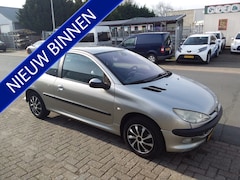 Peugeot 206 - 1.4 Gentry Premium