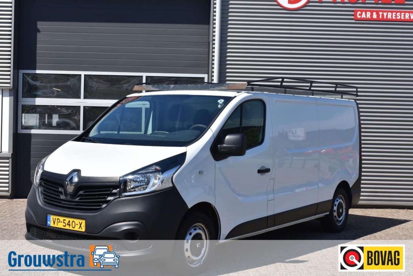 Renault Trafic - 1.6 DCI T29 L2H1 / IMPERIAAL / TREKHAAK / AIRCO - AutoWereld.nl